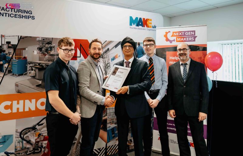 Kirkstall Precision Engineering receives Make UK Engineering Apprenticeships: Employer Kitemark Accreditation